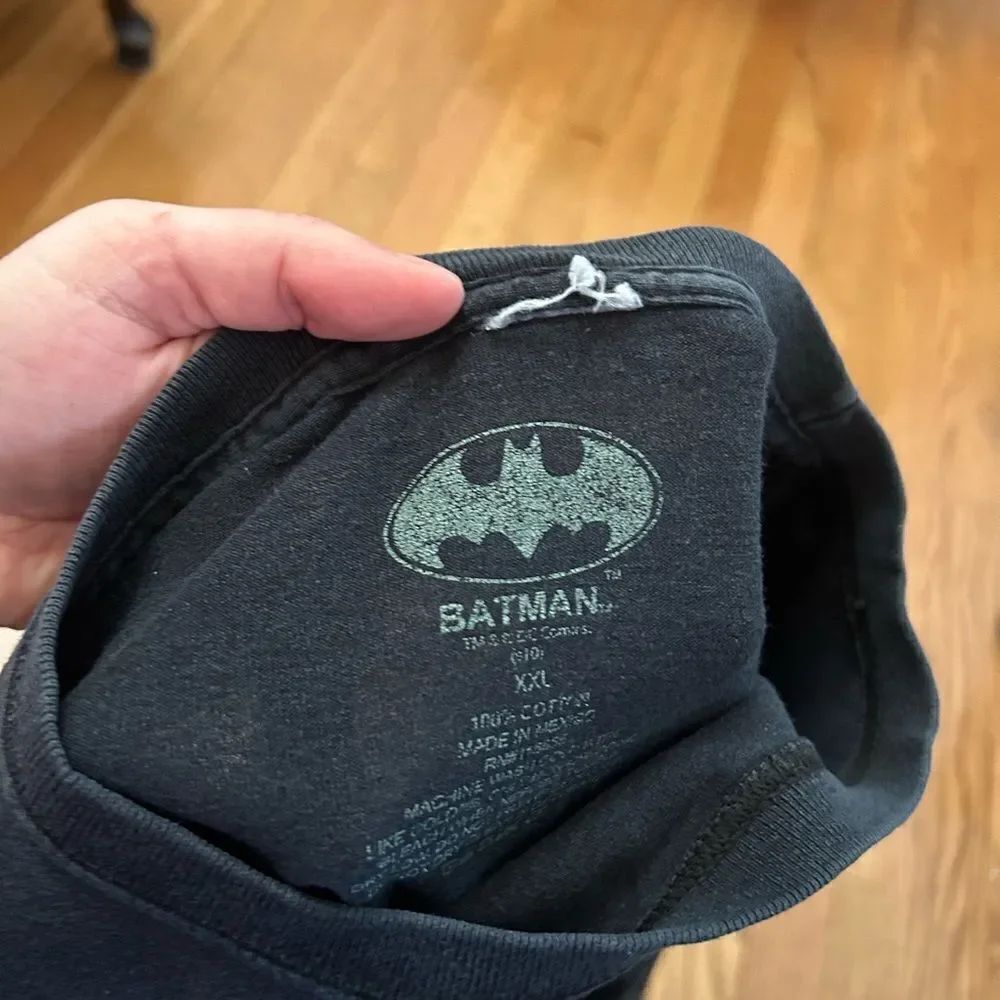 Y2K Batman Tshirt - Picture 2 of 9